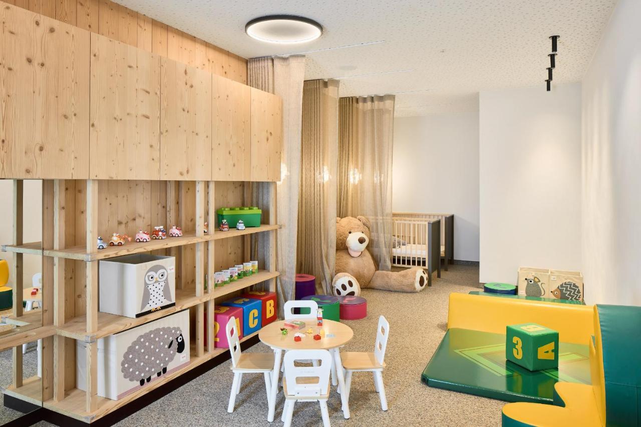 Movi Family Apart-Hotel ****S Kurfar Exterior foto
